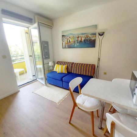 Apartment Lungomare Pula Exterior photo