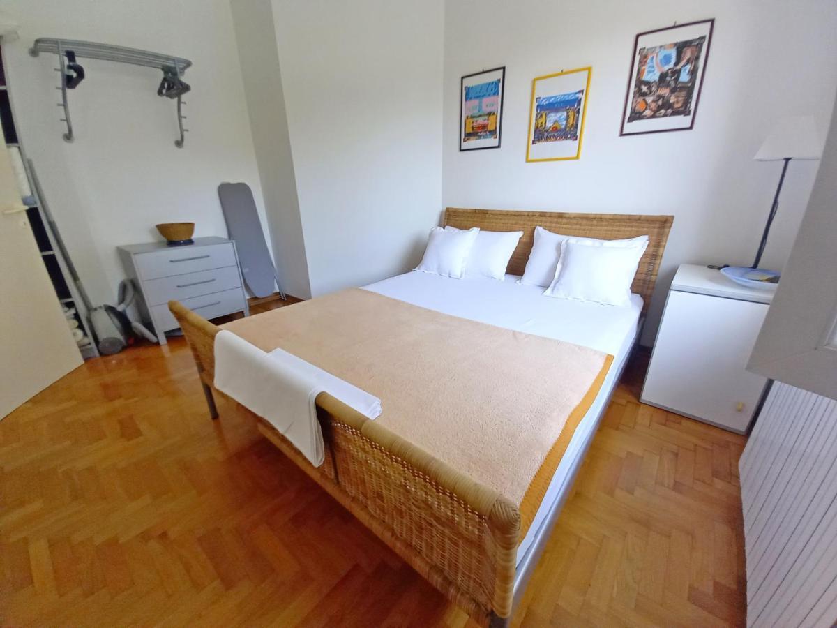 Apartment Lungomare Pula Exterior photo
